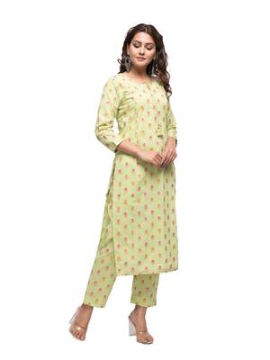 Green Floral Printed Kurta Pant Set 4