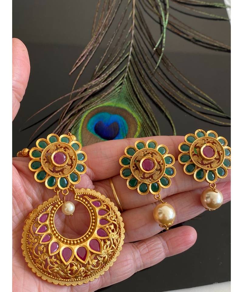 Gorgeous matte finish ruby-emerald designer bali necklace set-Dj07727