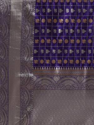 VASTRANAND Purple & Golden Woven Design Banarasi Saree 3