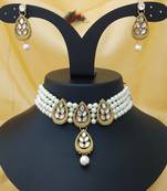 Gold Plated Crystal   Pearl Flower Choker Necklace With Earrings Jewellery Set For Womens   Girls