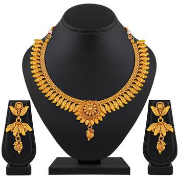 Asmitta designer Gold toned Copper Necklace Set For Women 2