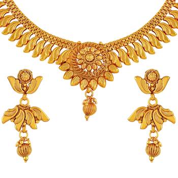 Asmitta designer Gold toned Copper Necklace Set For Women 3