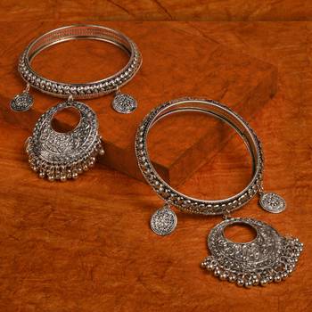 Asmitta Traditional Oxidised German Silver ghungroo Jewelry Latkan Bangles 1