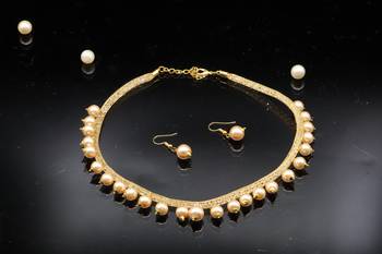 Gold Pearl Necklace Sets 3