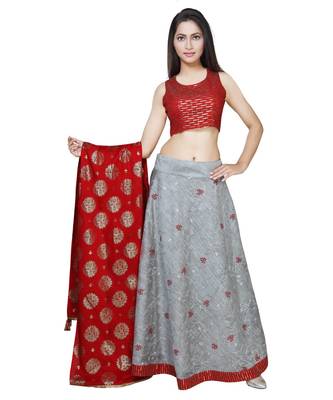 En Vogue Embroidered Lehenga Choli Set With Dupatta 4