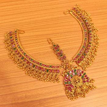 Multicolor maang-tikka 1