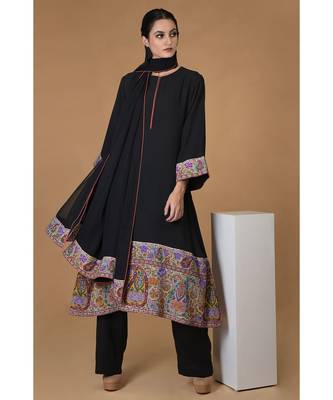 Black Kalamkari & Sozni Kashidakari Handcrafted Kurta Set 4