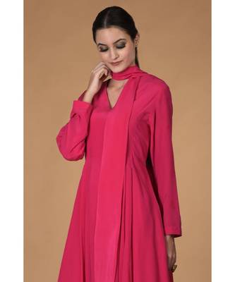 Hot Pink Scarf Neck Pleated Pure Crepe Kurta Set 6