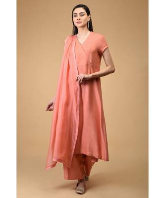 Salmon Self Weave Kurta Set With Dupatta 2