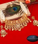 Gold mother of pearl jewellery