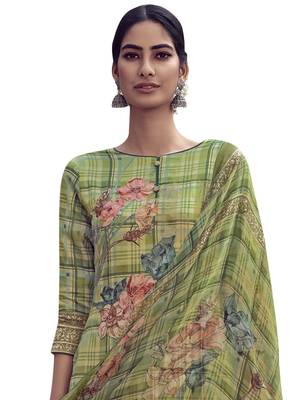 Green embroidered faux cotton salwar 3