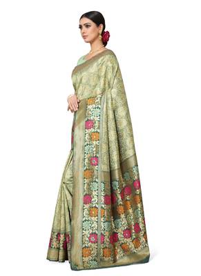 Green Woven Silk Blend Saree With Blouse 3