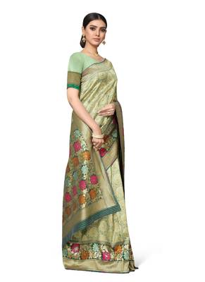 Green Woven Silk Blend Saree With Blouse 4