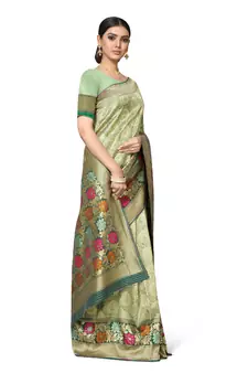 Green Woven Silk Blend Saree With Blouse