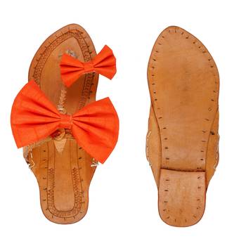 Orange Bow Embellished Kolhapuri Chappal I Pure Leather Flat Slipper For Women I 3