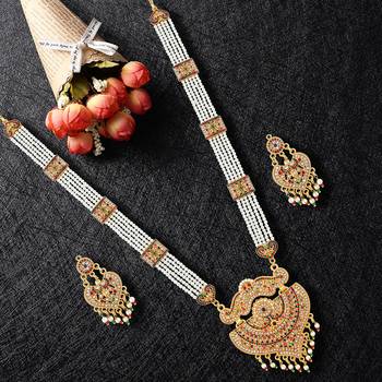 Gold mother of pearl jewellery 3
