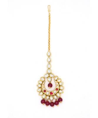 Red kundan maang tikka 3