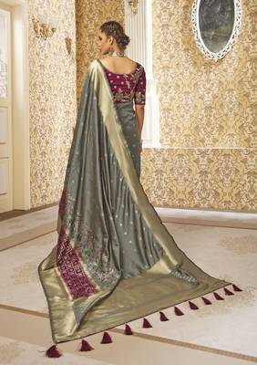 Grey woven banarasi silk saree with blouse 3