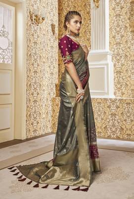 Grey woven banarasi silk saree with blouse 4