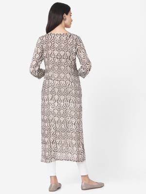 Grey colour Dabu Print Straight Muslin Kurta has a Round neck 3/4th Sleeves 2