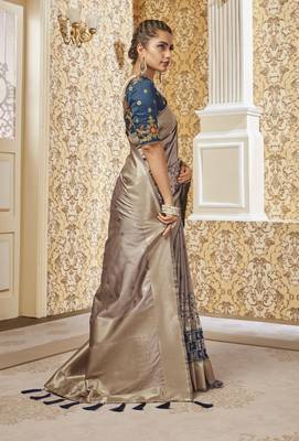 Grey woven banarasi silk saree with blouse 4