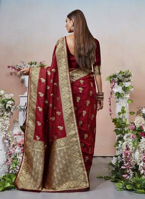 Maroon woven banarasi silk saree with blouse 3
