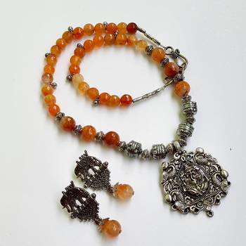 Orange agate necklaces 1