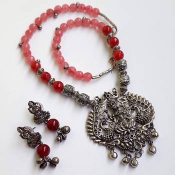 Pink agate necklaces 1