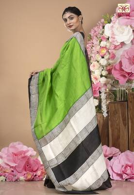 Spring Green Pure Silk Saree With White And Black Pallu 1