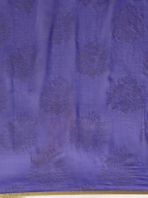 Blue printed chiffon saree with blouse 4