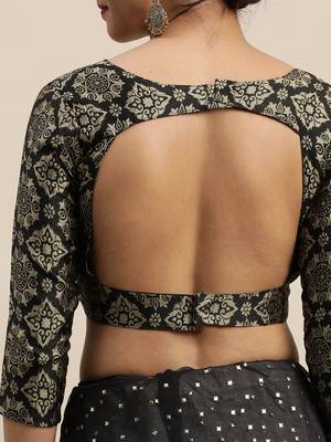 Black printed chiffon saree with blouse 5