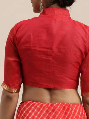 Pink printed chiffon saree with blouse 5