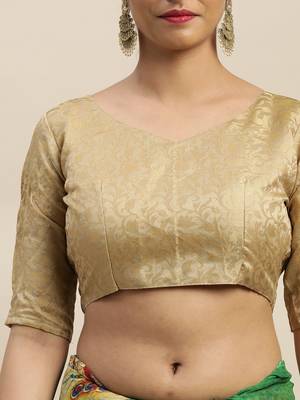 Green printed chiffon saree with blouse 3