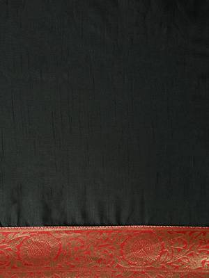 Green plain silk blend saree with blouse 5