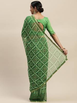 Green printed chiffon saree with blouse 2