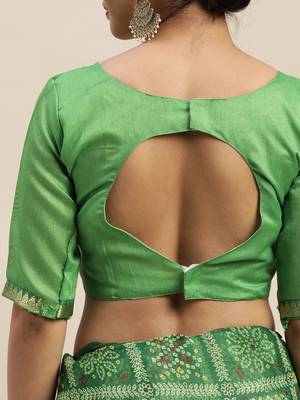 Green printed chiffon saree with blouse 5