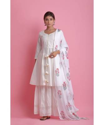 white Chiffon ethnic kurtis 1