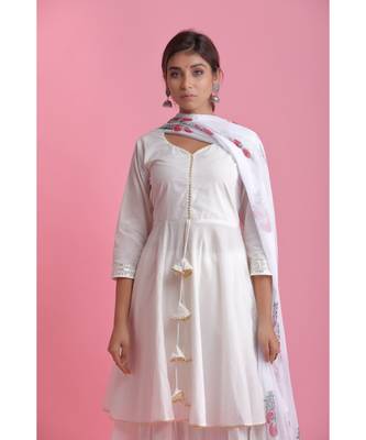 white Chiffon ethnic kurtis 4