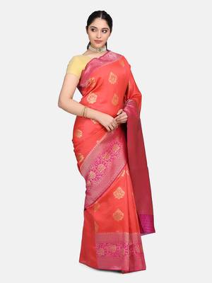 pink woven Banarasi saree with blouse 4