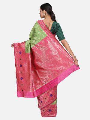 green woven banarasi saree with blouse 5