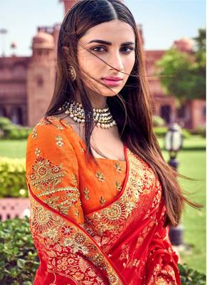 Red Embroidered Silk Blend Saree With Blouse 3