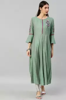 Women'S Shaded Poly Viscose Embroidered Anarkali Kurta (Green)