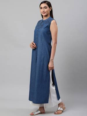 Women'S Denim Pintucks Sleeveless Straight Kurta 2