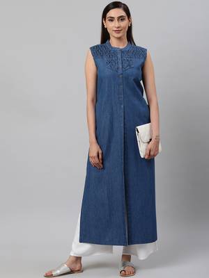 Women'S Denim Pintucks Sleeveless Straight Kurta 3