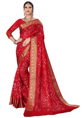 Red hand woven art silk Bandhani saree 1