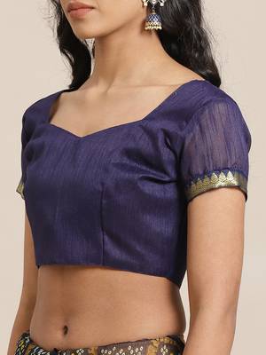 Blue printed chiffon saree with blouse 3