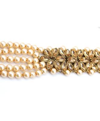 Off White Kundan Necklace Sets 7