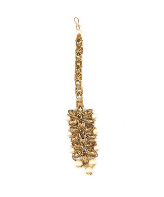 Off White Kundan Necklace Sets 9