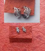 Fashion 2pair of Gold plated, American diamond Earrings