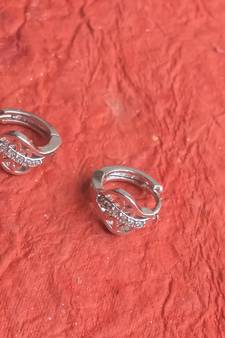 Fashion American Diamond silver plated Stud Earrings for girls
